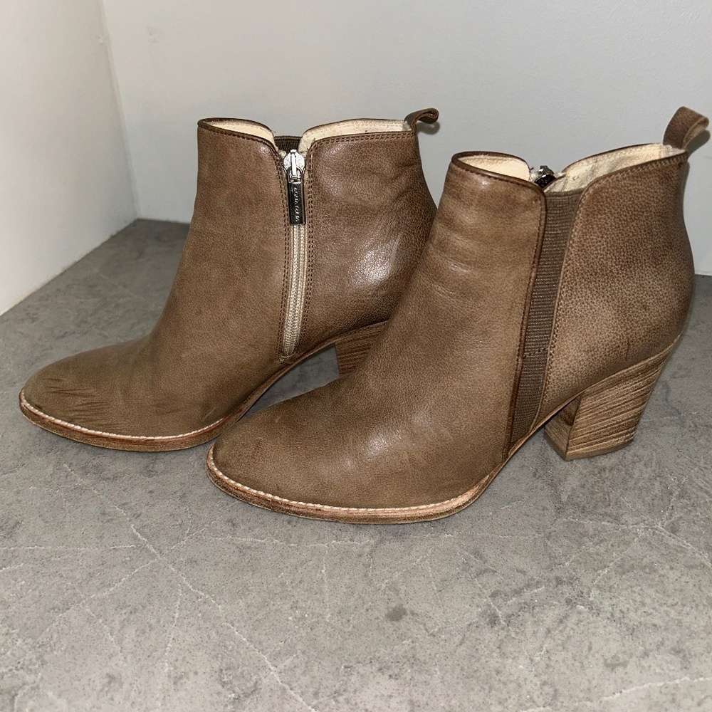 Aquatalia Leather Ankle Boot
